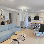 Apartment Le Charme Du Sanctuaire 8 Couchages 400m De La Grotte