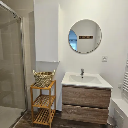 Le Charme Du Sanctuaire 8 Couchages 400m De La Grotte *