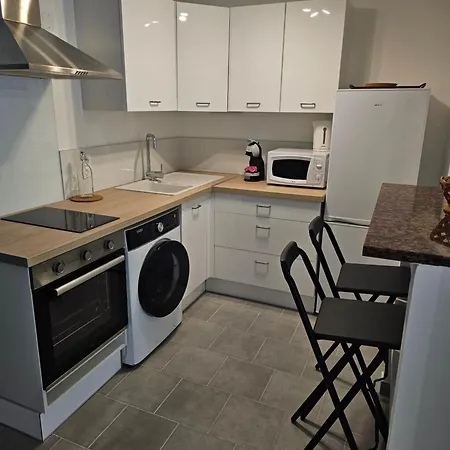 Le Charme Du Sanctuaire 8 Couchages 400m De La Grotte 卢德