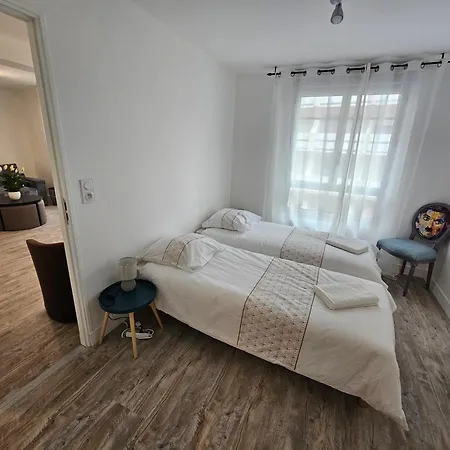 Le Charme Du Sanctuaire 8 Couchages 400m De La Grotte * 卢德