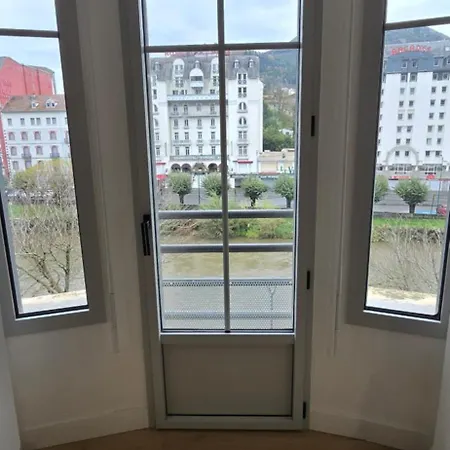 Apartamento Le Charme Du Sanctuaire 8 Couchages 400m De La Grotte