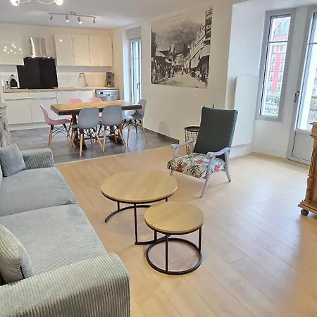 Le Charme Du Sanctuaire 8 Couchages 400m De La Grotte 卢德