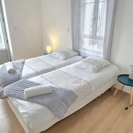 Le Charme Du Sanctuaire 8 Couchages 400m De La Grotte * 卢德