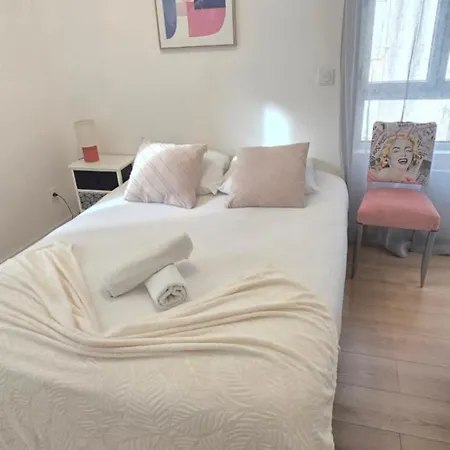 Le Charme Du Sanctuaire 8 Couchages 400m De La Grotte Apartamento Lourdes