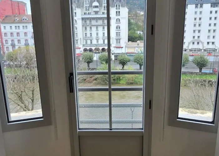 Appartement Le Charme Du Sanctuaire 8 Couchages 400m De La Grotte