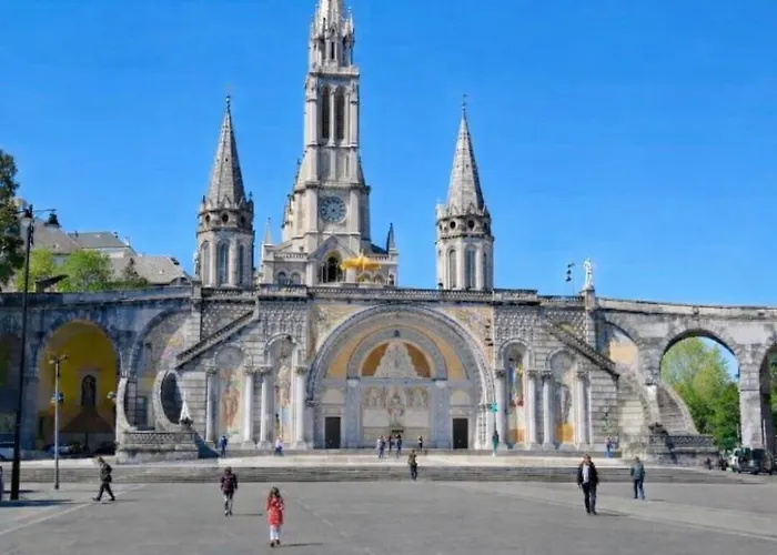 Le Chaleureux Hyper Centre * Lourdes