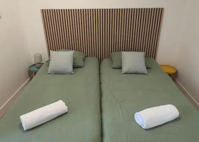 Le Charme Du Sanctuaire 8 Couchages 400m De La Grotte